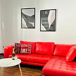 Modern In The Heart Of Appartamento *