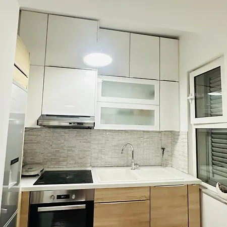 Modern In The Heart Of Апартаменты *