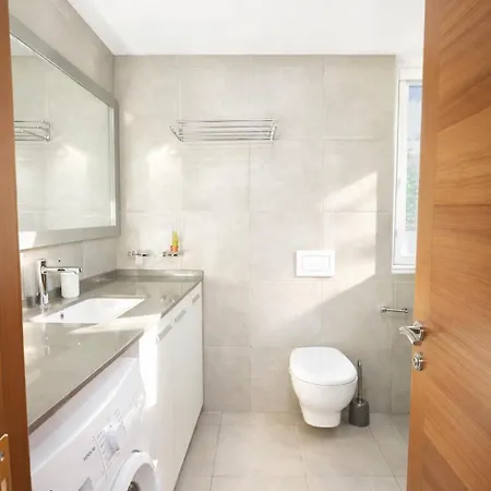 Apartment Modern In The Heart Of *