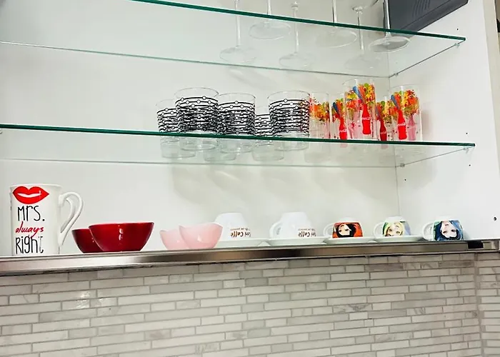 Modern In The Heart Of 티라나